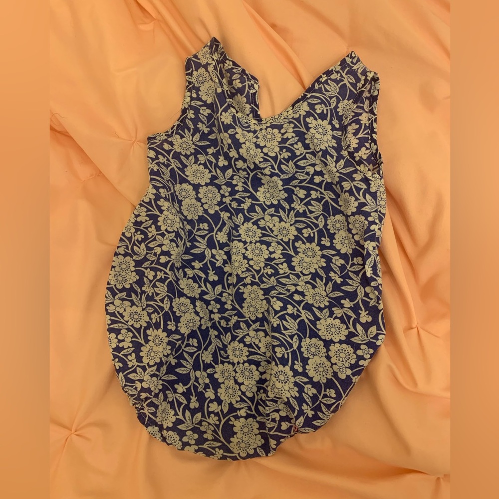 Vintage Blue and White Floral Bubble